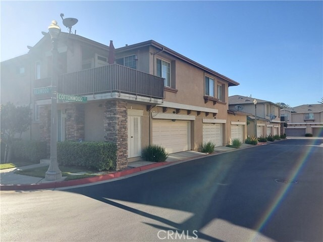 Photo - 17811 Cottonwood Ct Townhome
