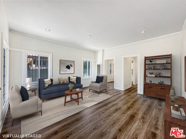 Building Photo - 2929 1/2 S Budlong Ave Rental