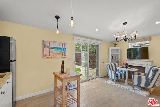 Photo - 777 El Medio Ave