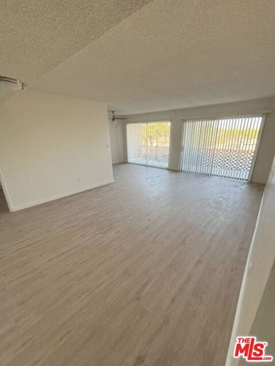 Photo - 10200 De Soto Ave Unit 327