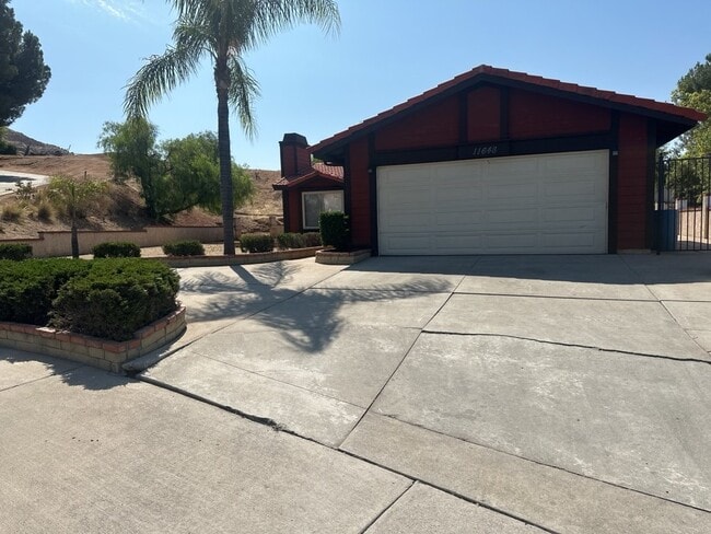 2 Bedroom 1 Bath Home at the End of a Culd... - 2 Bedroom 1 Bath Home at the End of a Culd...