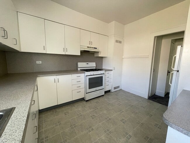 Photo - 2842 Copley Ave Unit 2842 Copley Ave