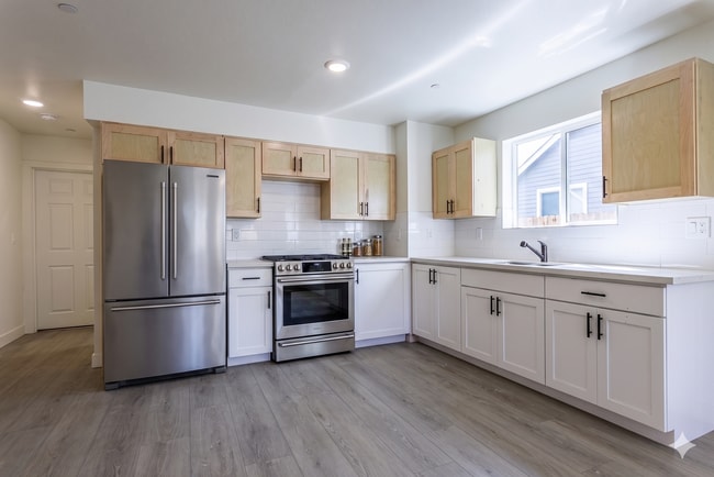 Photo - 1650 Murchison St Unit 1650