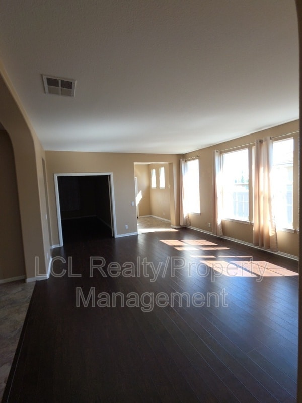 Photo - 27635 Whisperwood Dr