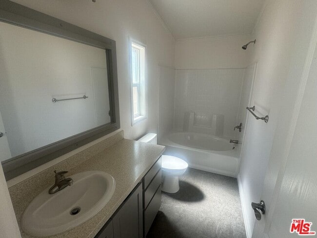 Photo - 1336 La Crescenta Dr