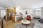 Photo - "Charming Furnished Retreat: Classic Cozy ... Apartment