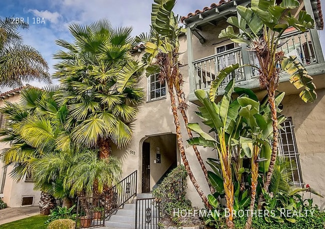 Photo - 330 1/2 N Genesee Ave Unit A