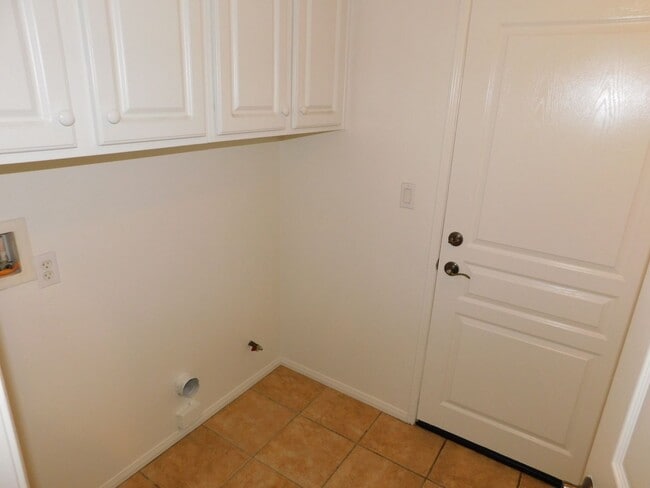 Photo - Exceptional 3 bed, 3.5 bath home in Irvine.