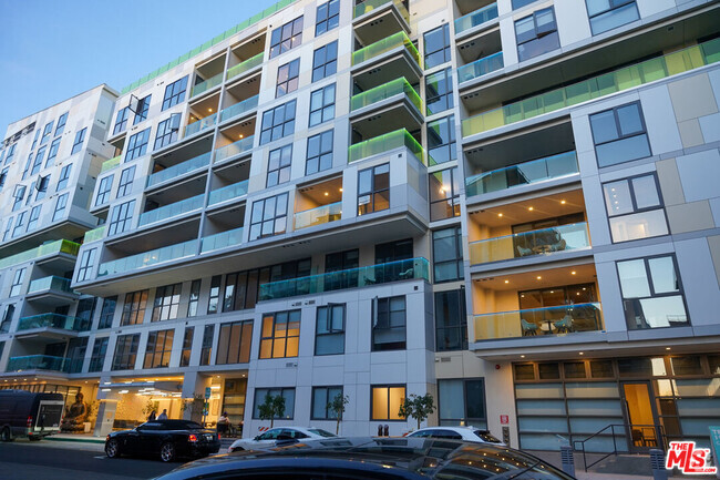 Building Photo - 414 N Orange St Unit 117 Rental