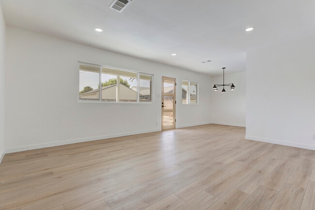 Photo - 8051 Etiwanda Ave