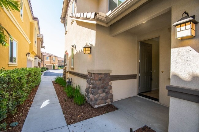 3BD Home in the Belmount Community of San ... - 3BD Home in the Belmount Community of San ...