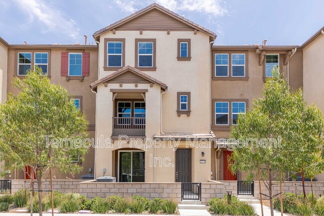 Photo - 28048 Oakdale Dr Townhome