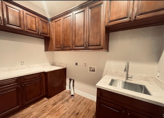 Photo - GORGEOUS HOME 4 BR, 4 1/2 BA, 3 CAR GARAGE & RV PARKING!