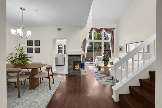 Photo - 73 Cartier Aisle