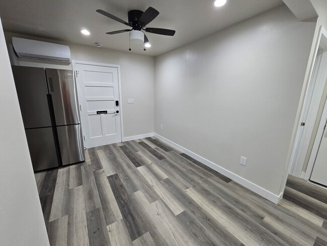 Photo - 2222 W Dunlop St