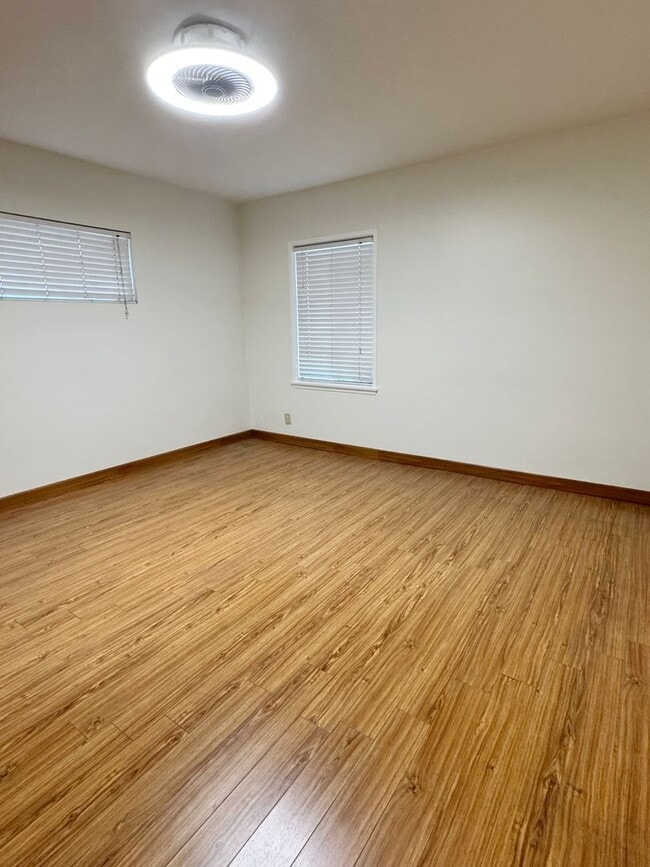 Photo - Charming 3-Bedroom Front Home in Lakewood