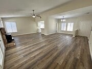 Photo - 13635 Elm St