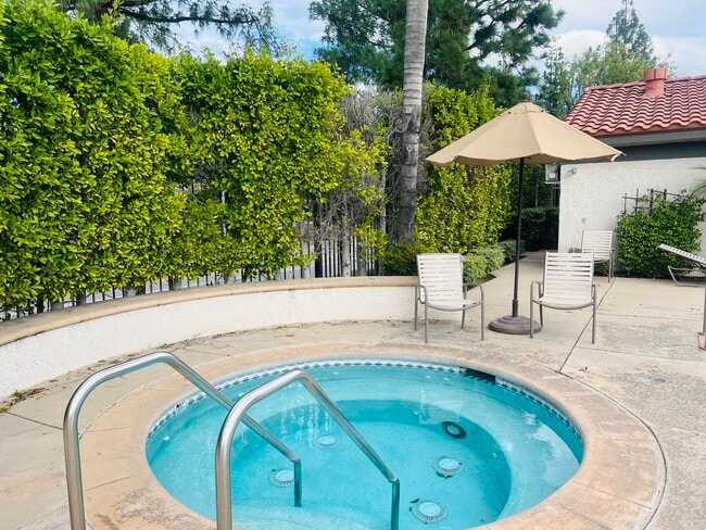 Photo - 19225 Index St