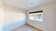 Photo - 208 W Broadbent Dr House