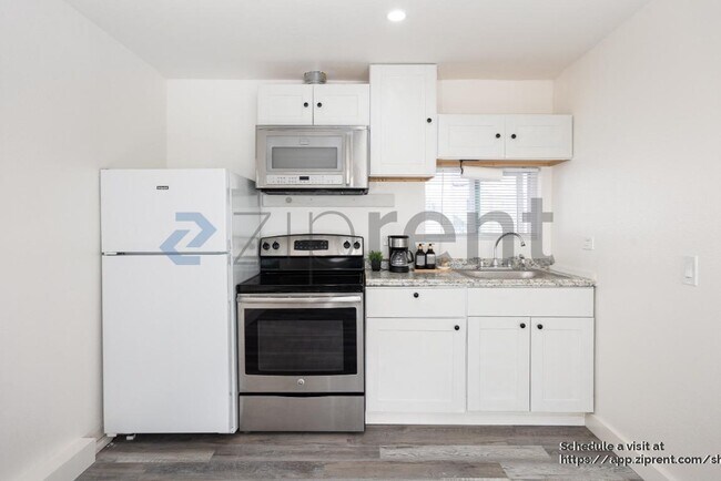 Photo - 4344 Keeler Ave