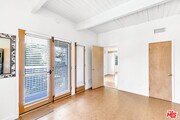 Photo - 2460 N Gower St