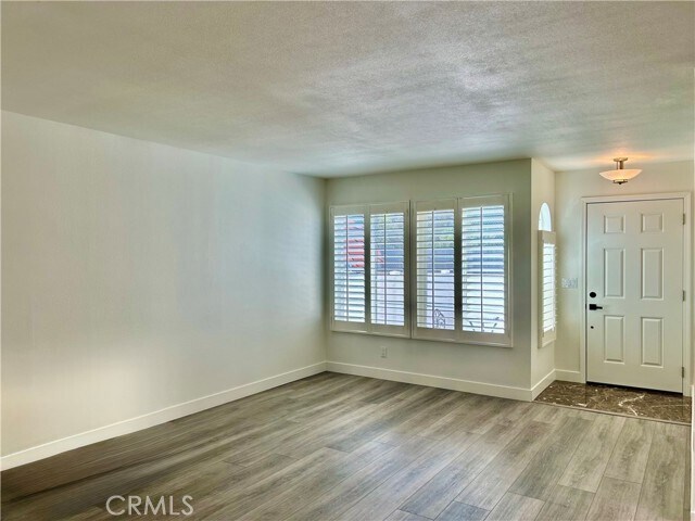 Photo - 15738 Tetley St
