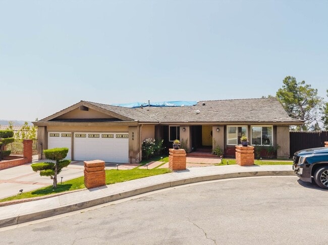 Photo - 906 Whitehaven Terrace