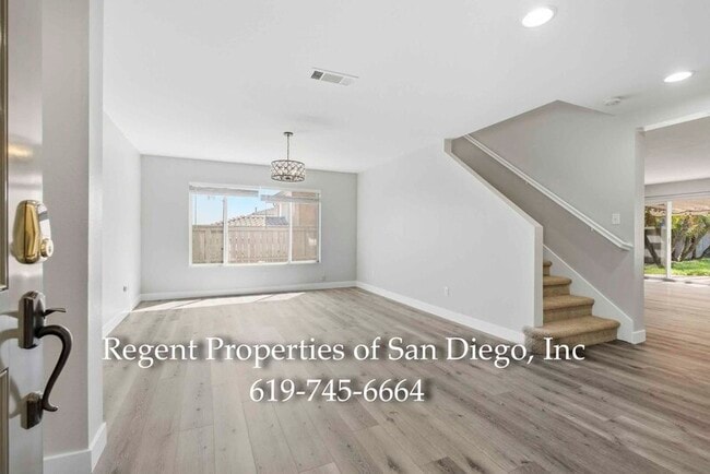 Photo - 908 Taber Ct