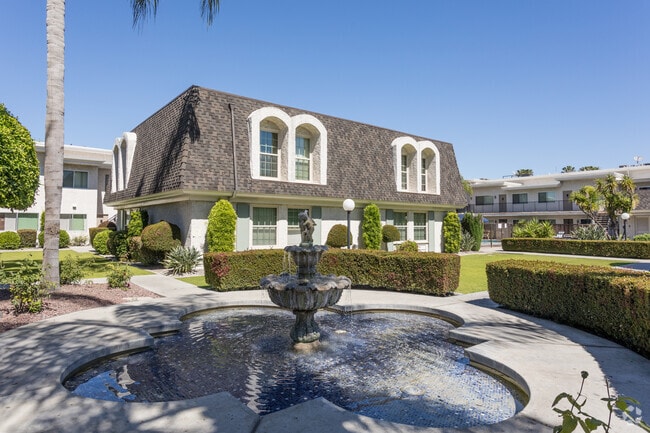 Fountain - Chateau Loire