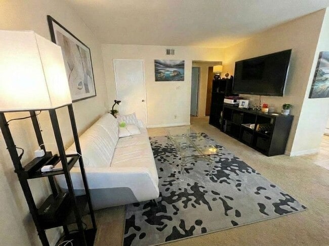 Photo - NOK Unit 4464 Noyes Street #2