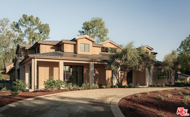 Building Photo - 5287 Round Meadow Rd Rental