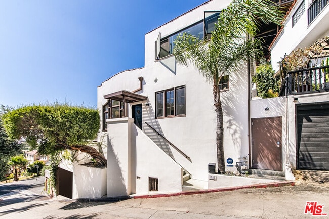 Photo - 1761 N Orange Grove Ave