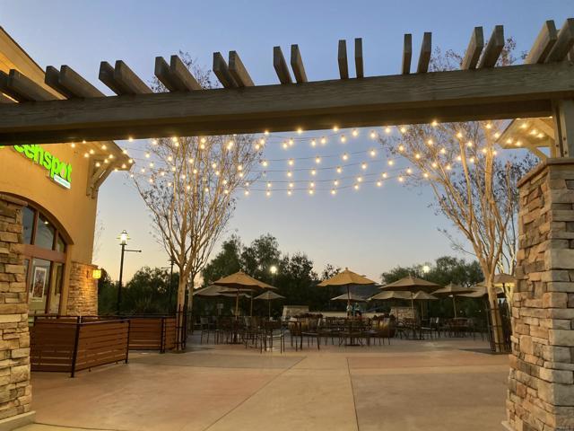 Building Photo - 16941 Meadowlark Ridge Rd Unit 1