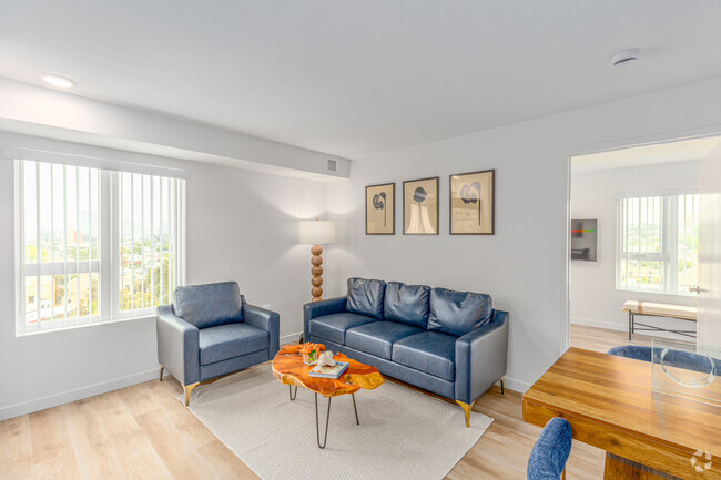 1BR, 1BA - 499SF - Living Room - 2551 Commercial St