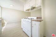 Photo - 456 S Harvard Blvd Apartment