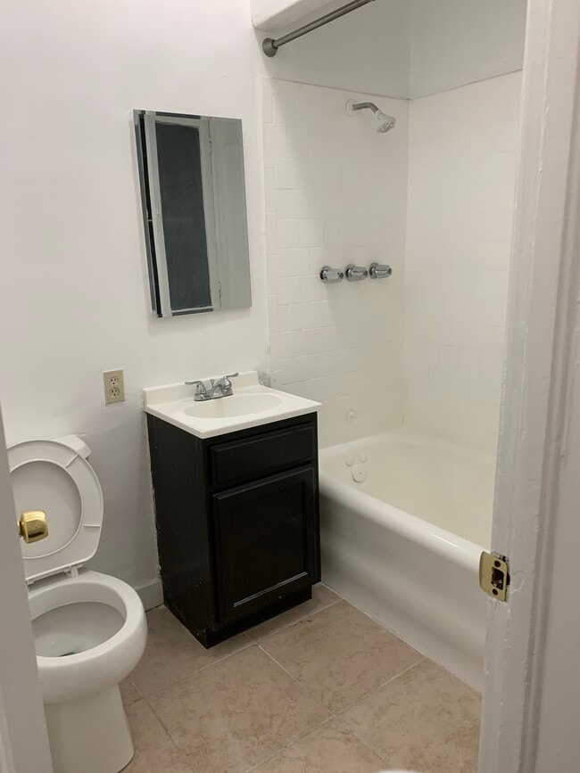 Photo - 3701 W 1st St Unit 307