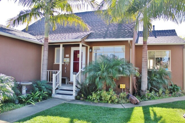 Photo - 3170 Strathmore Dr