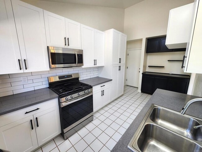 Photo - 80 N Lucas Ct