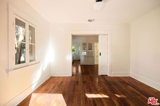 Photo - 1123 W Kensington Rd