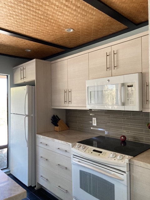 Building Photo - 4302 5th Ave Unit Condo with Canyon View