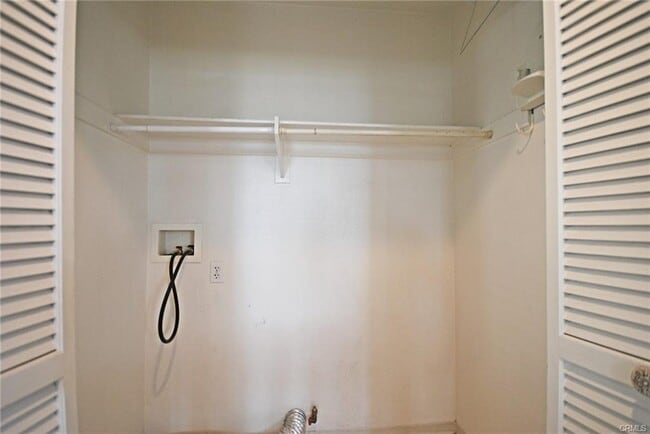 Photo - 27153 Manor Cir