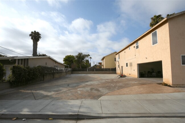 Photo - 4808 63rd St