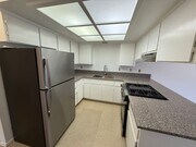 Photo - 118 W Boone St