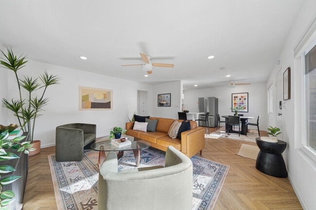 Building Photo - 345 Wisconsin Ave Unit 306