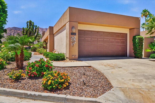 Photo - 55105 Oak-Hill