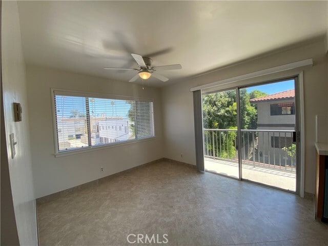 Photo - 551 W 40th St