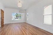 Photo - 3429 Edgehill Dr