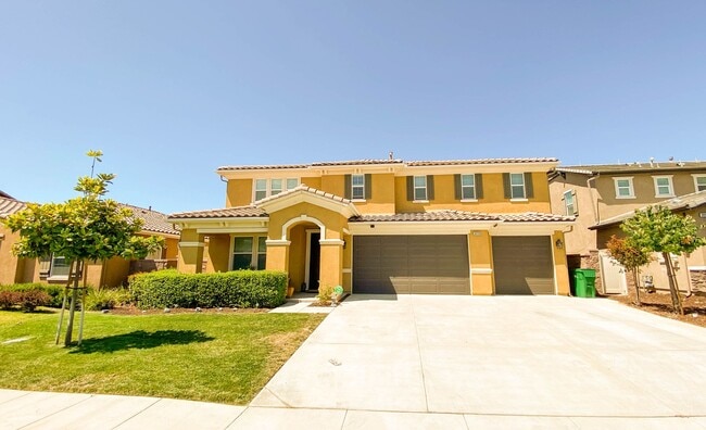 Photo - LARGE ROOM FOR RENT W/ PRIVATE BATHROOM IN... Unit ROOM #2