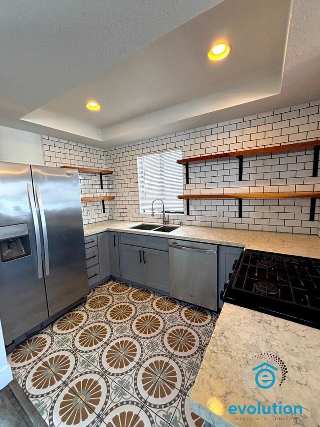 Photo - 4929-4933 Santa Cruz Ave