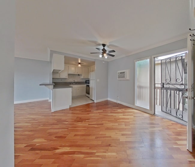 Photo - Spacious 1 Bedroom Condo in the Gated Park Bristol Community